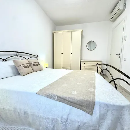 Turquoise House Apartment *